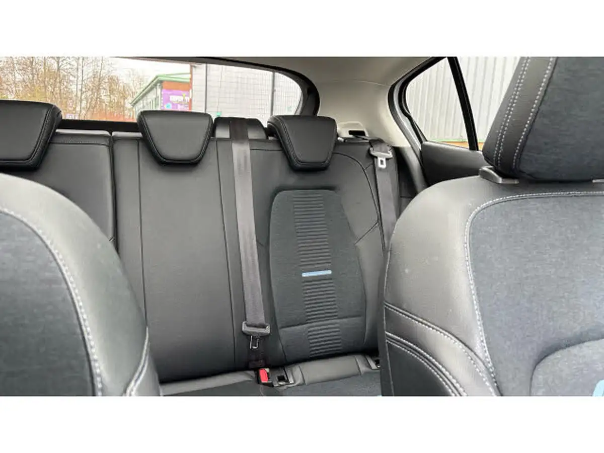 2019-ford-focus-10t-active-x-hatchback-big-14