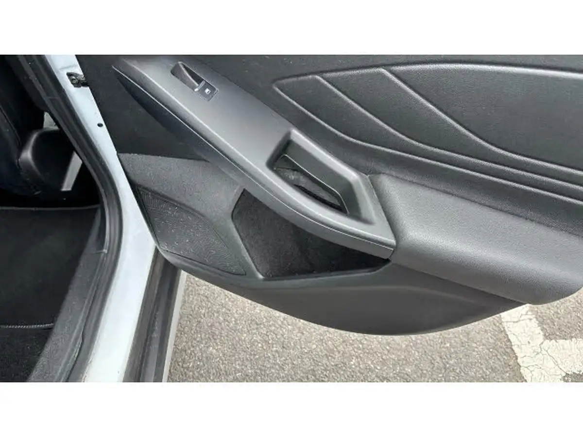2019-ford-focus-10t-active-x-hatchback-big-38