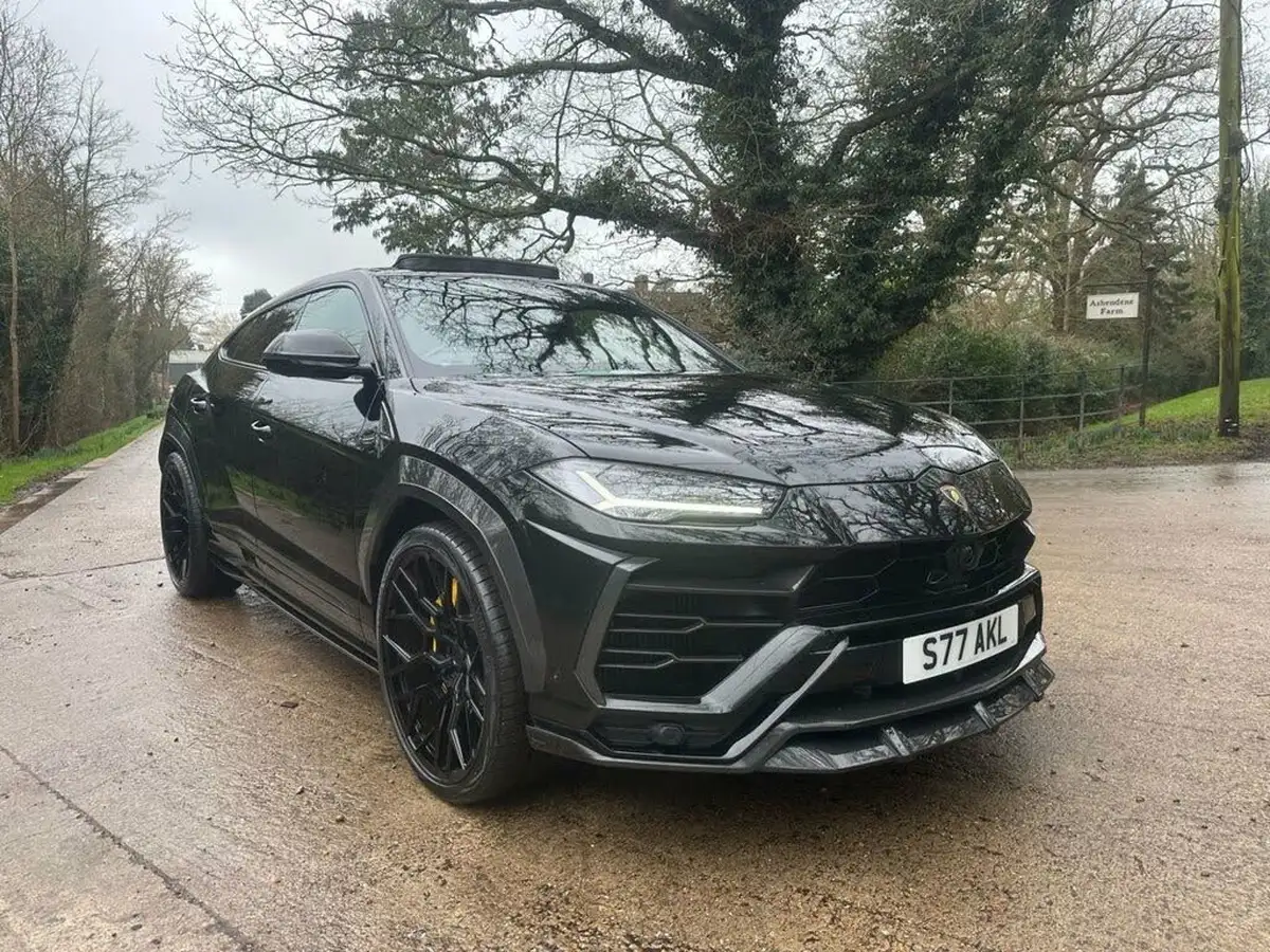 2020-lamborghini-urus-40-no-trim-big-1