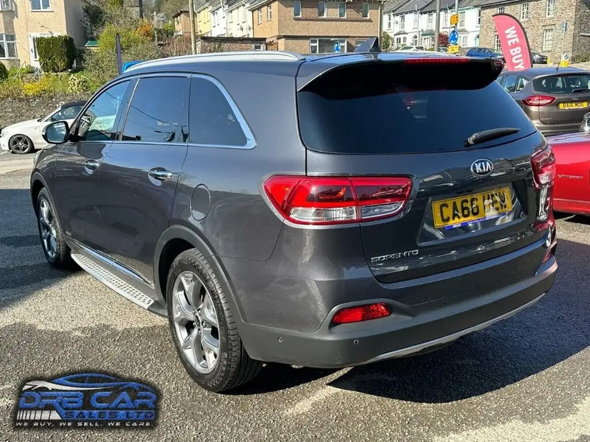2017-kia-sorento-22-crdi-kx-4-big-3