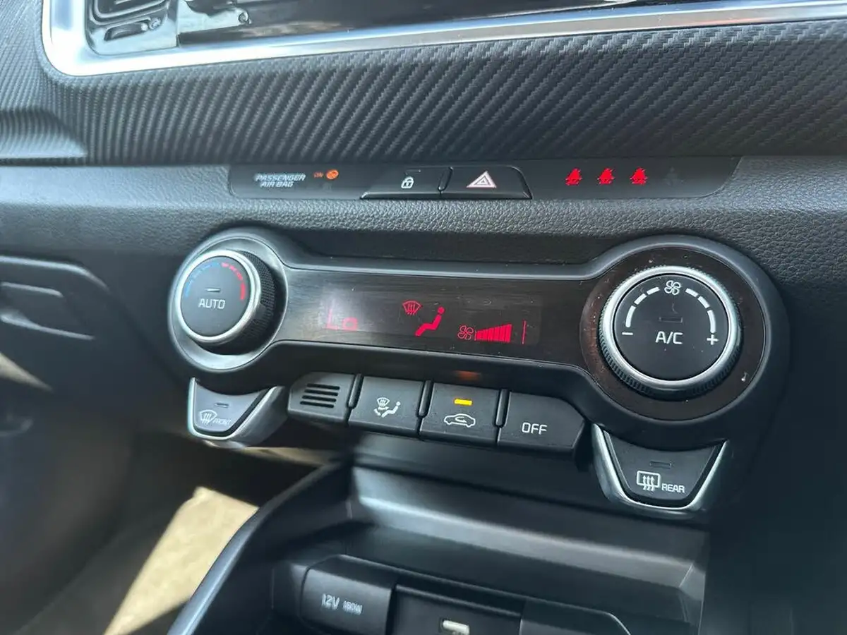 2022-kia-stonic-10-t-gdi-gt-line-118bhp-48v-big-14