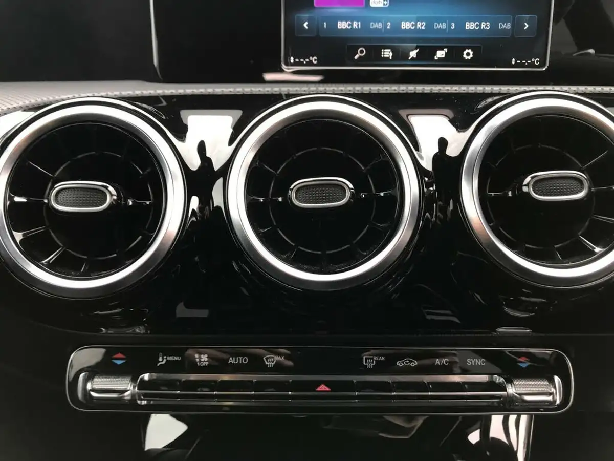 2021-mercedes-benz-a-class-13-a200-amg-line-hatchback-5d-7g-dct-big-17