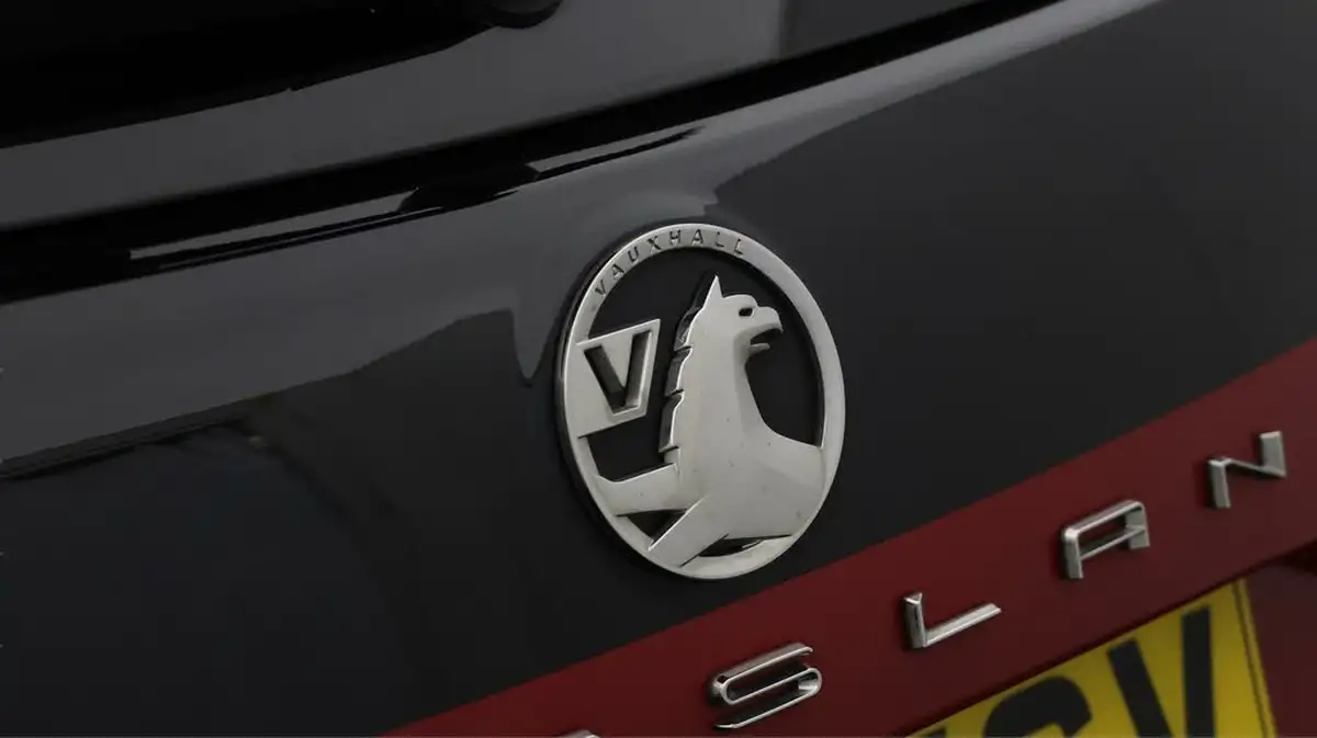 2022-vauxhall-crossland-12-elite-edition-130ps-auto-big-19