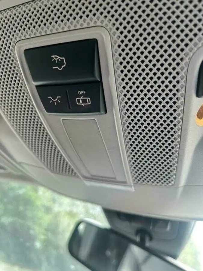 2016-mercedes-benz-a-class-21d-a200d-se-executivess-big-38