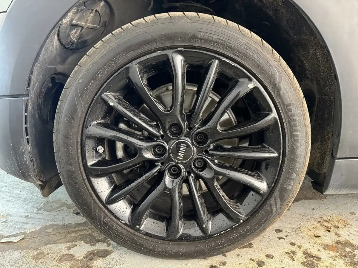 2021-mini-clubman-15-cooper-classic-big-29