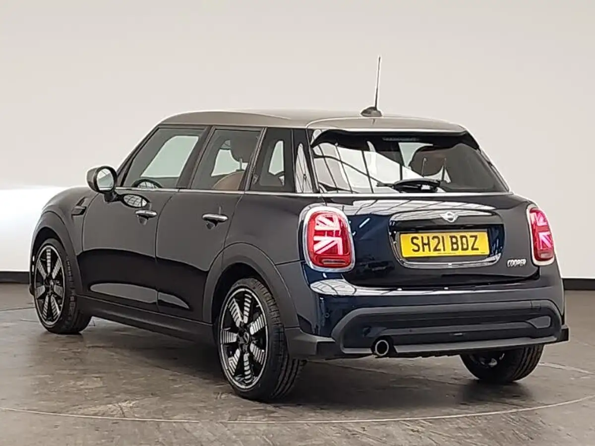 2021-mini-cooper-15-cooper-exclusive-hatchback-5d-big-1