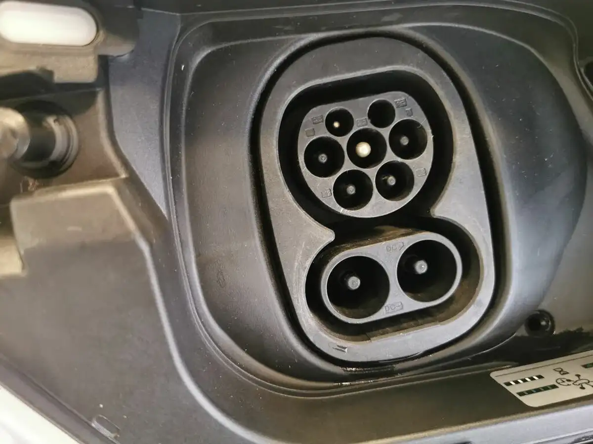2020-volkswagen-id3-e-style-big-30