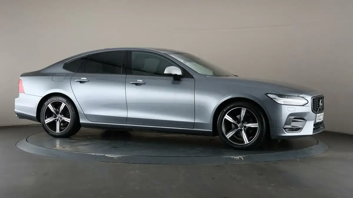 2018-volvo-s90-20td-d4-r-design-big-48