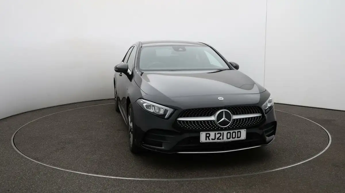 2021-mercedes-benz-a-class-13-a250e-amg-line-saloon-4d-big-32