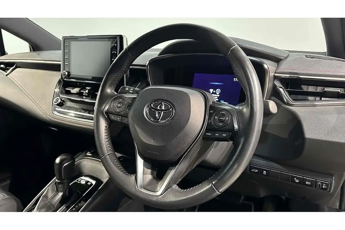 2021-toyota-corolla-18-vvt-i-excel-trk-touring-sports-big-25