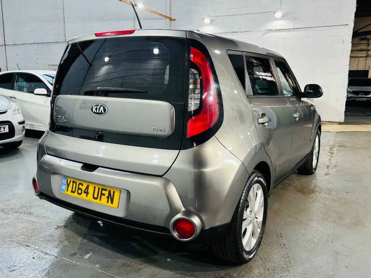 2014-kia-soul-16td-connect-auto-big-5