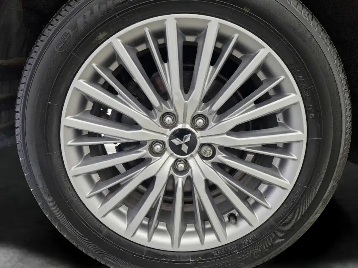 2021-mitsubishi-outlander-24-dynamic-phev-big-10