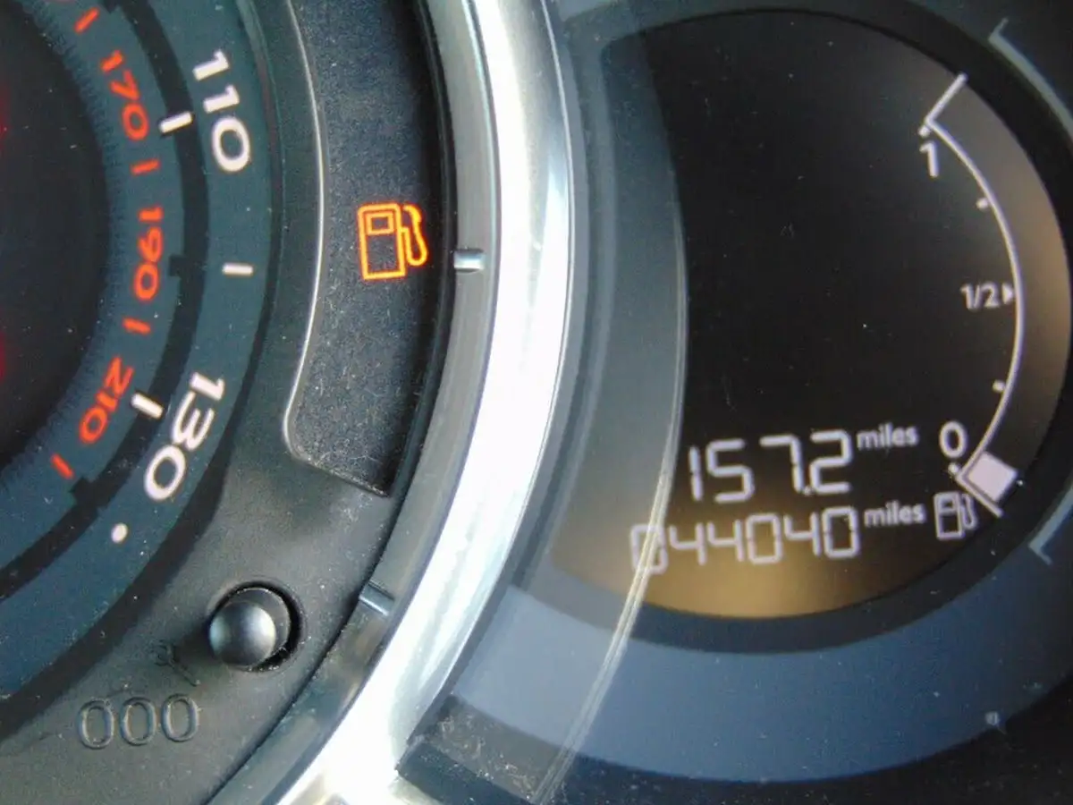 2014-citroen-ds3-16-dsport-plus-155ps-plus-big-12