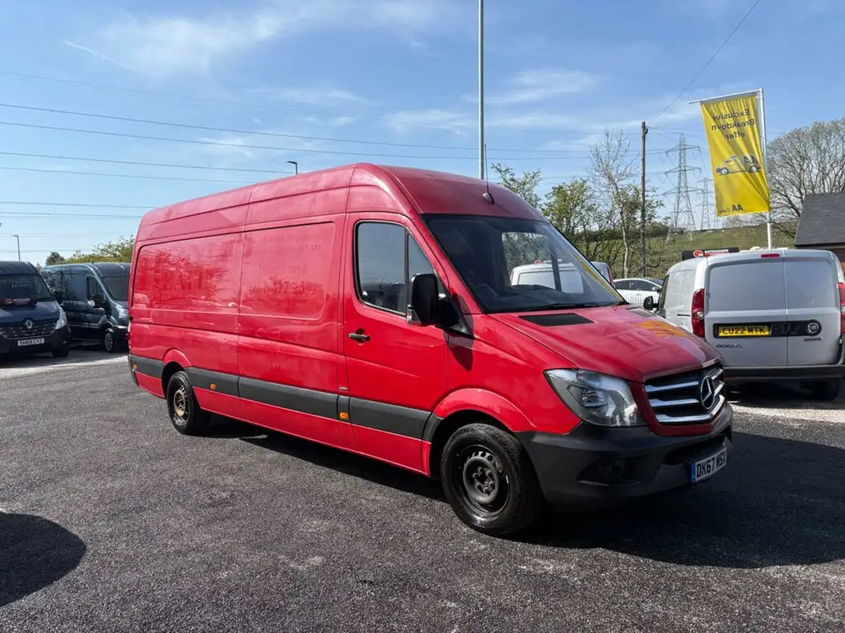 2017-mercedes-benz-sprinter-big-3