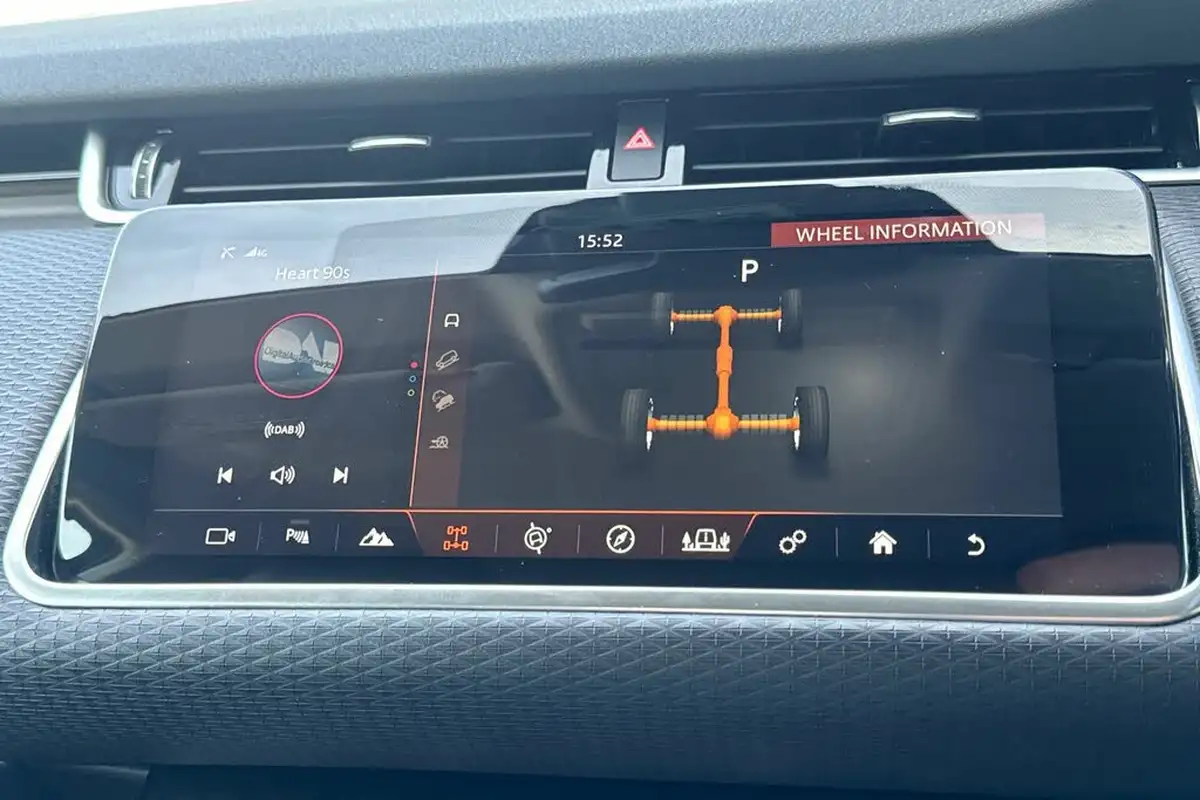 2019-land-rover-range-rover-evoque-20-d180-s-big-22