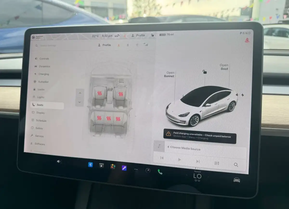 2021-tesla-model-3-e-long-range-awd-big-38