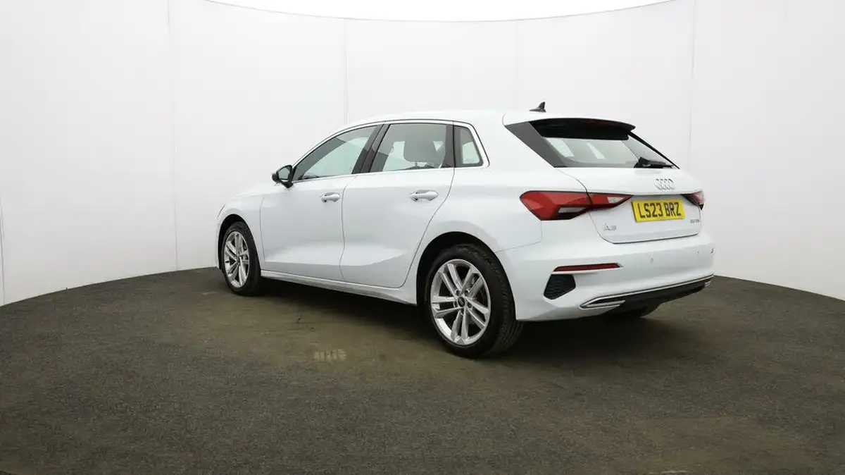 2023-audi-a3-15-35-tfsi-sportback-5d-s-tronic-big-47