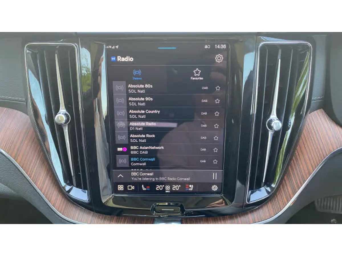 2024-volvo-xc60-20-b5-ultimate-big-29