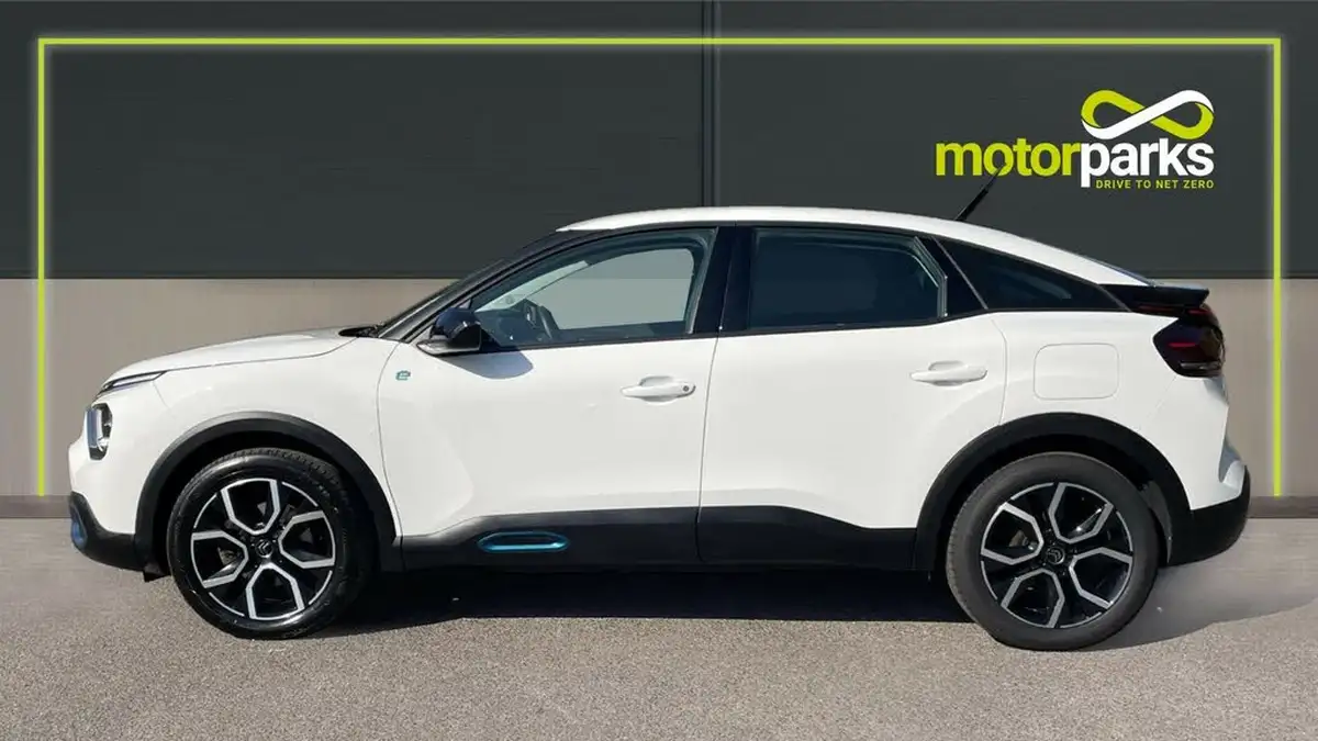 2021-citroen-c4-e-sense-plus-big-5
