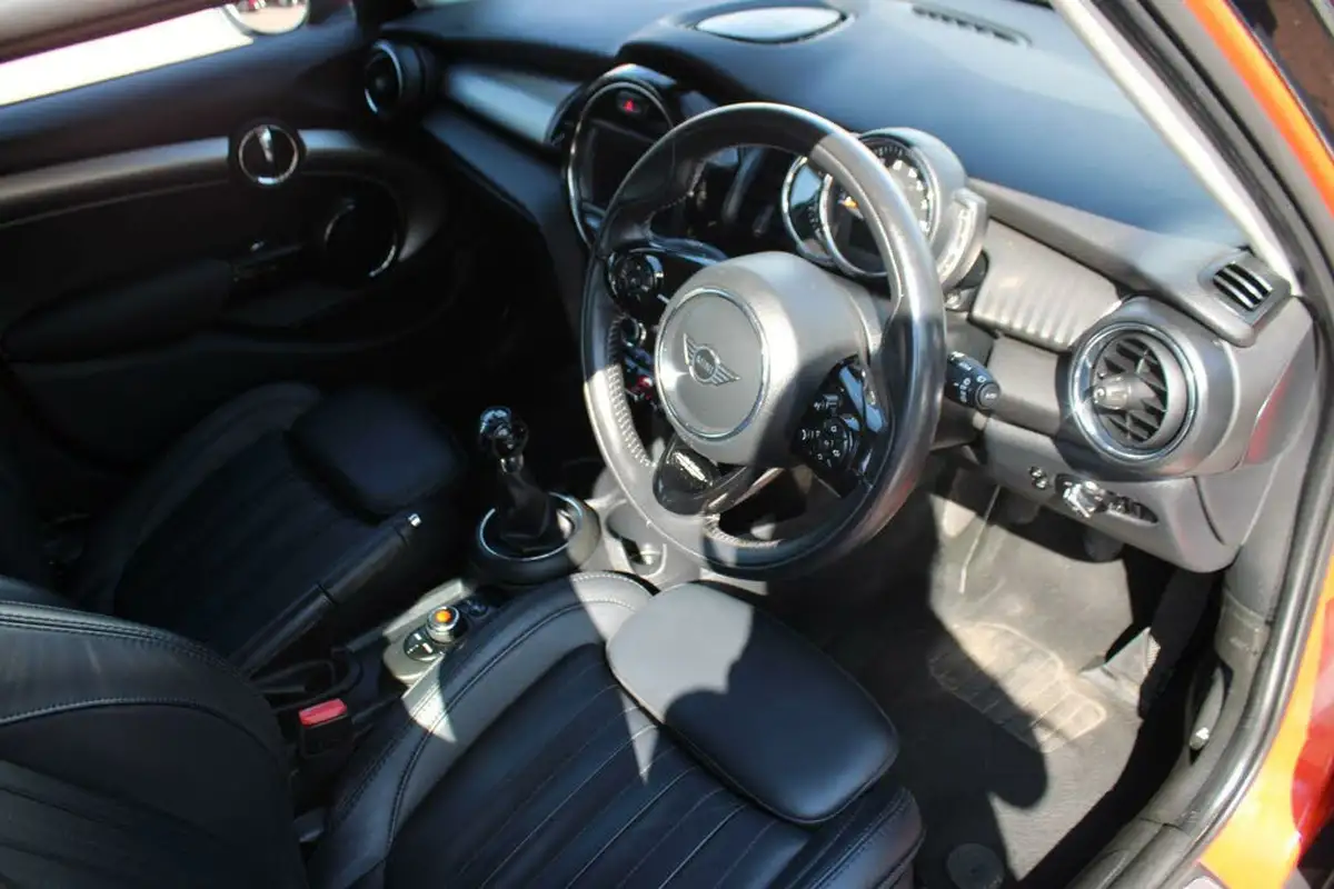 2019-mini-cooper-20-cooper-s-exclusive-189bhp-hatchback-5d-big-11