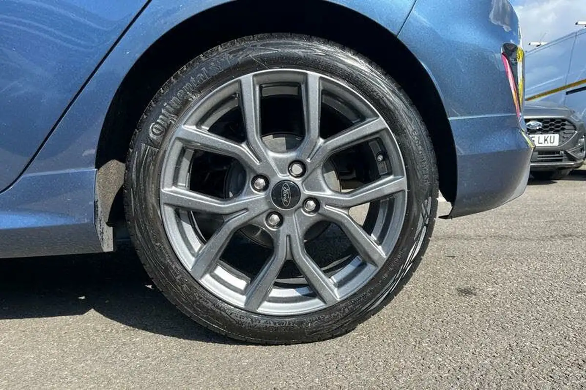 2022-ford-fiesta-10t-st-line-100ps-5d-big-7