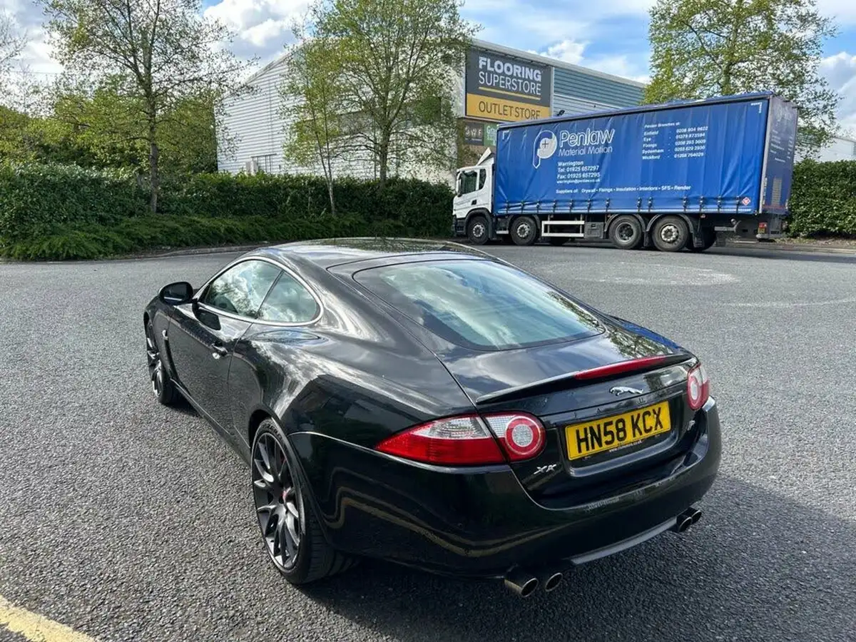 2008-jaguar-xkr-42-coupe-big-5