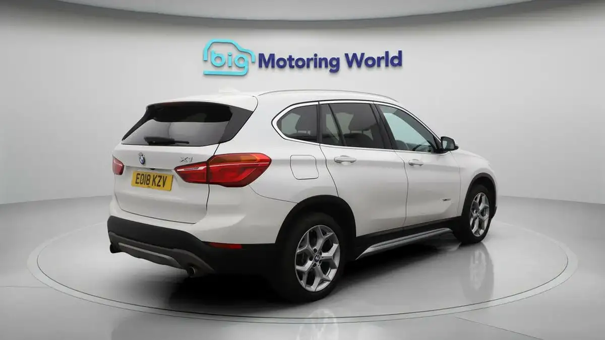 2018-bmw-x1-20-xdrive20i-xline-big-7