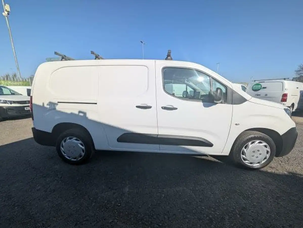 2020-peugeot-partner-15-bluehdi-950-professional-100ps-eu6dt-long-panel-big-12
