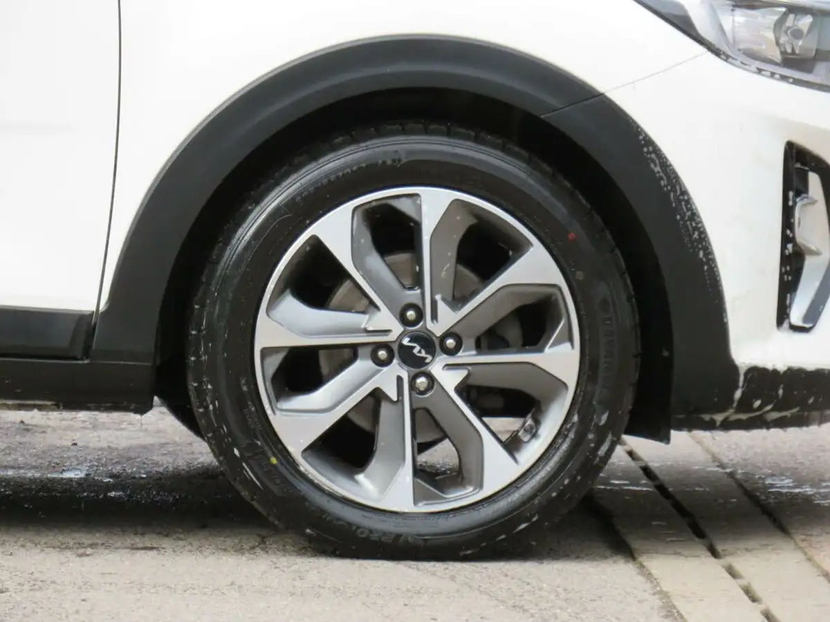 2022-kia-stonic-10-t-gdi-connect-big-7