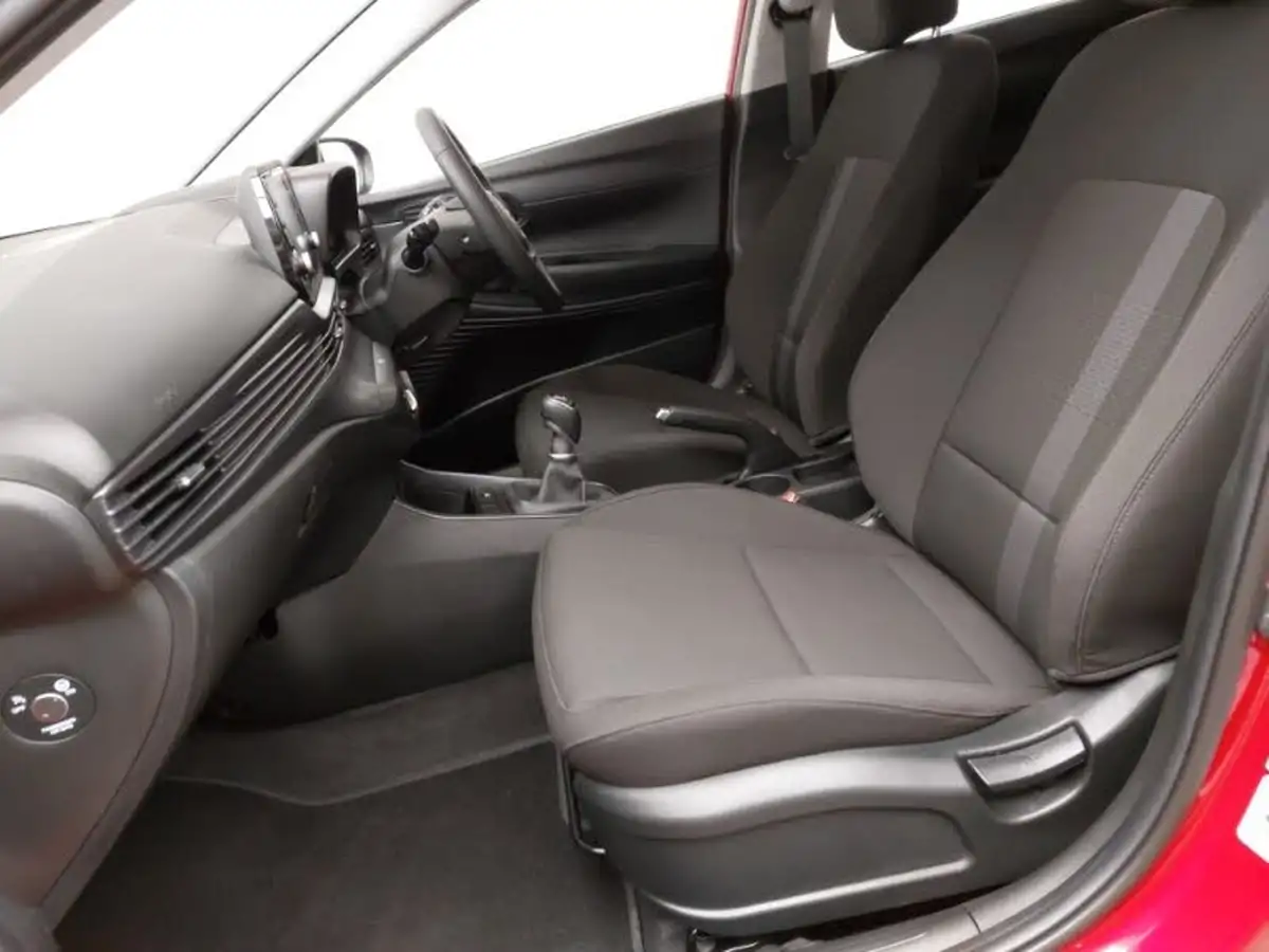 2024-hyundai-i20-10-t-gdi-advance-big-4