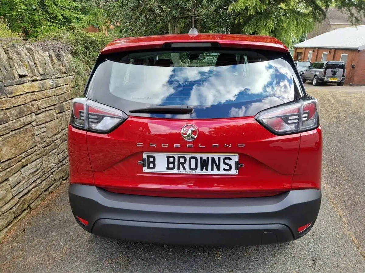 2022-vauxhall-crossland-12i-design-big-15
