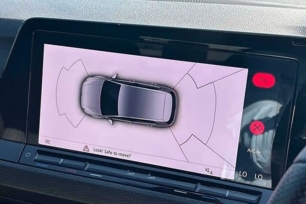 2021-volkswagen-golf-20-tsi-gti-dsg-big-24