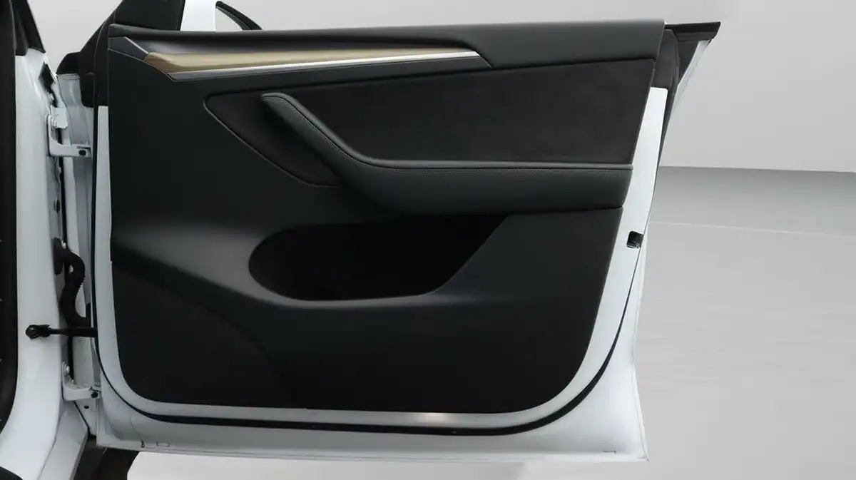 2022-tesla-model-y-e-rwd-big-15
