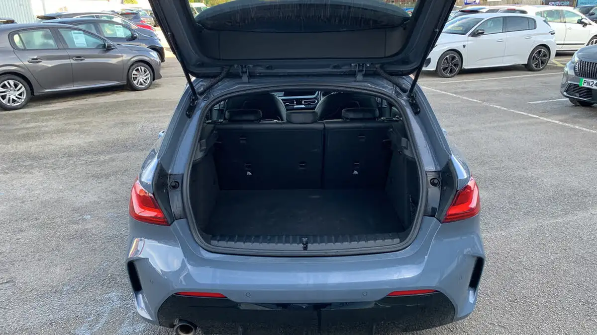 2022-bmw-1-series-15-118i-m-sport-lcp-dct-big-18