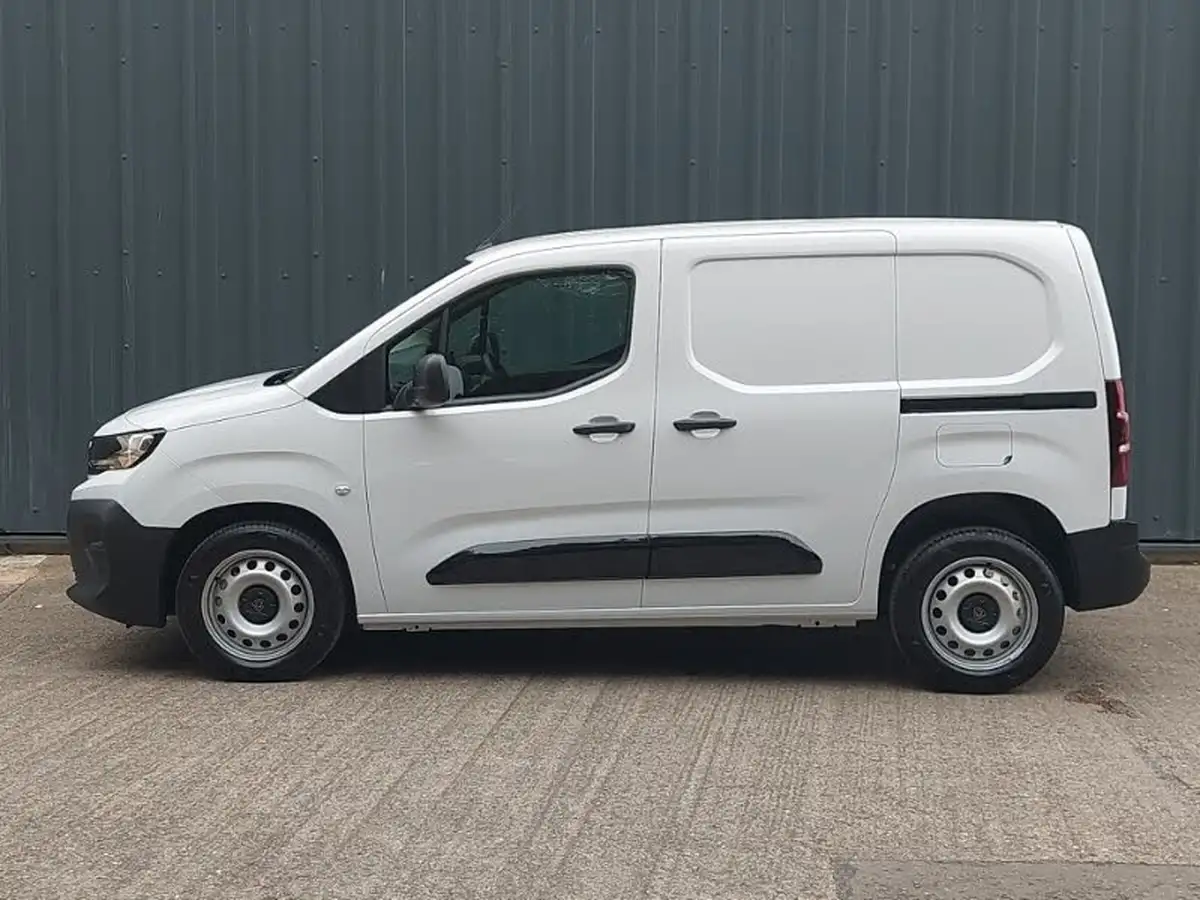 2024-peugeot-partner-15-bluehdi-professional-100pseu6d-big-3