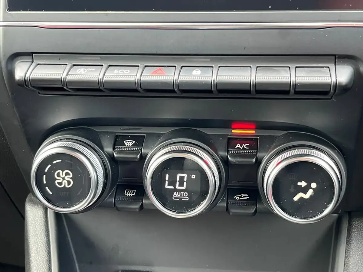 2021-renault-captur-13-tce-iconic-140ps-big-21