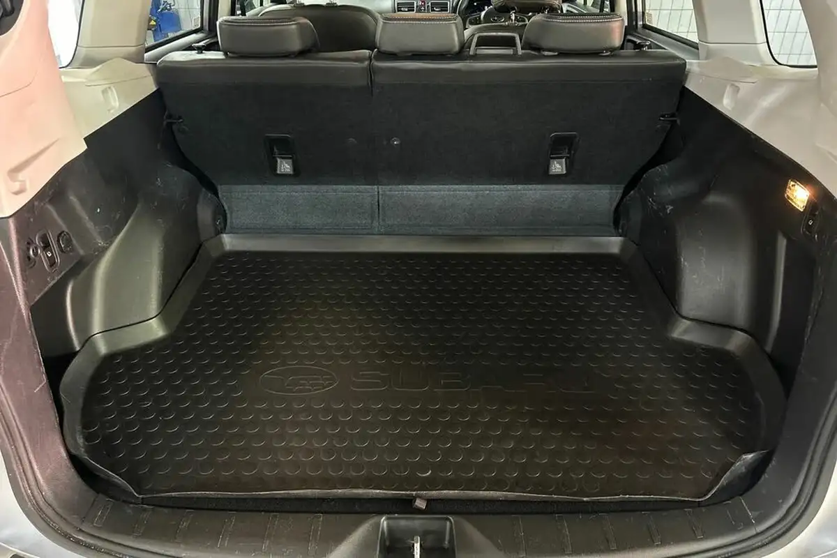 2018-subaru-forester-20-xe-premium-4x4-lineartronic-big-15