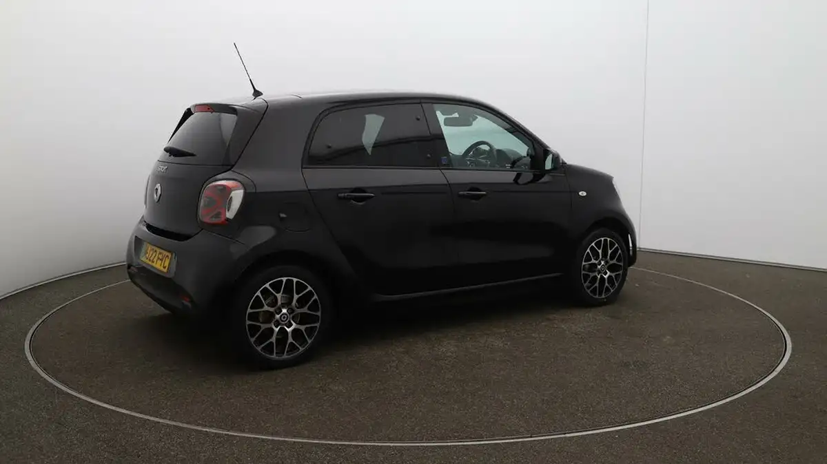 2022-smart-forfour-eq-exclusive-big-43