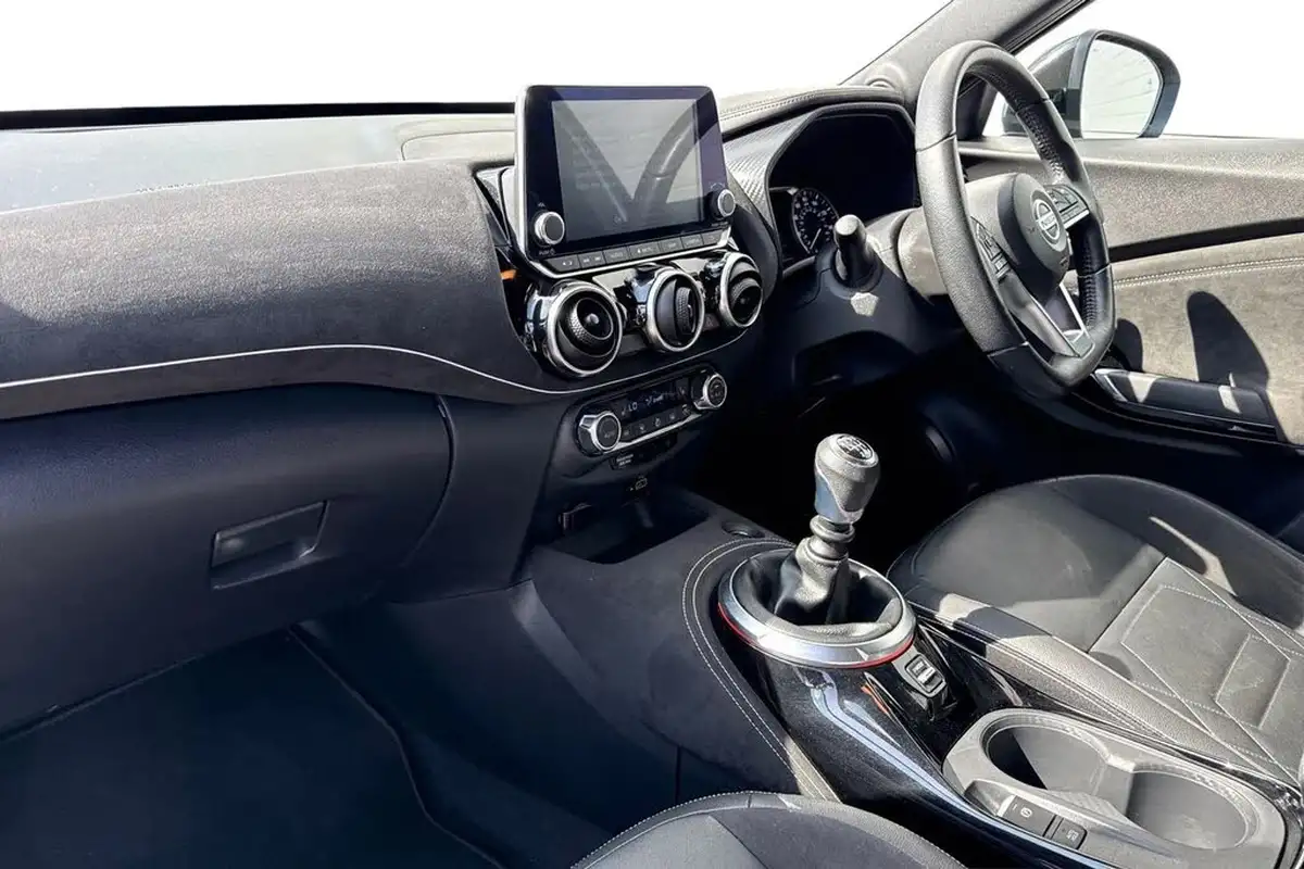 2020-nissan-juke-10-dig-t-tekna-117ps-big-14
