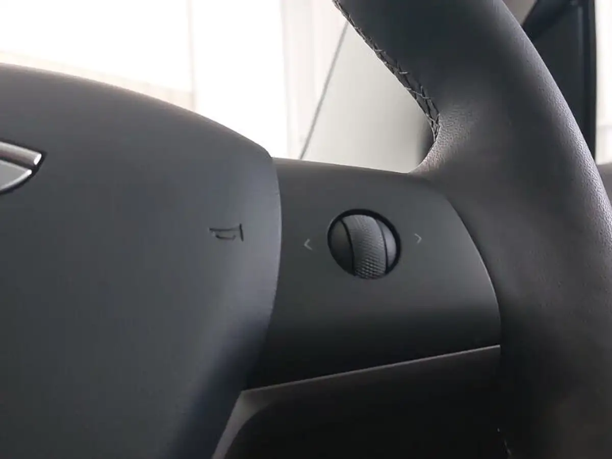2021-tesla-model-3-e-long-range-4x4-big-12
