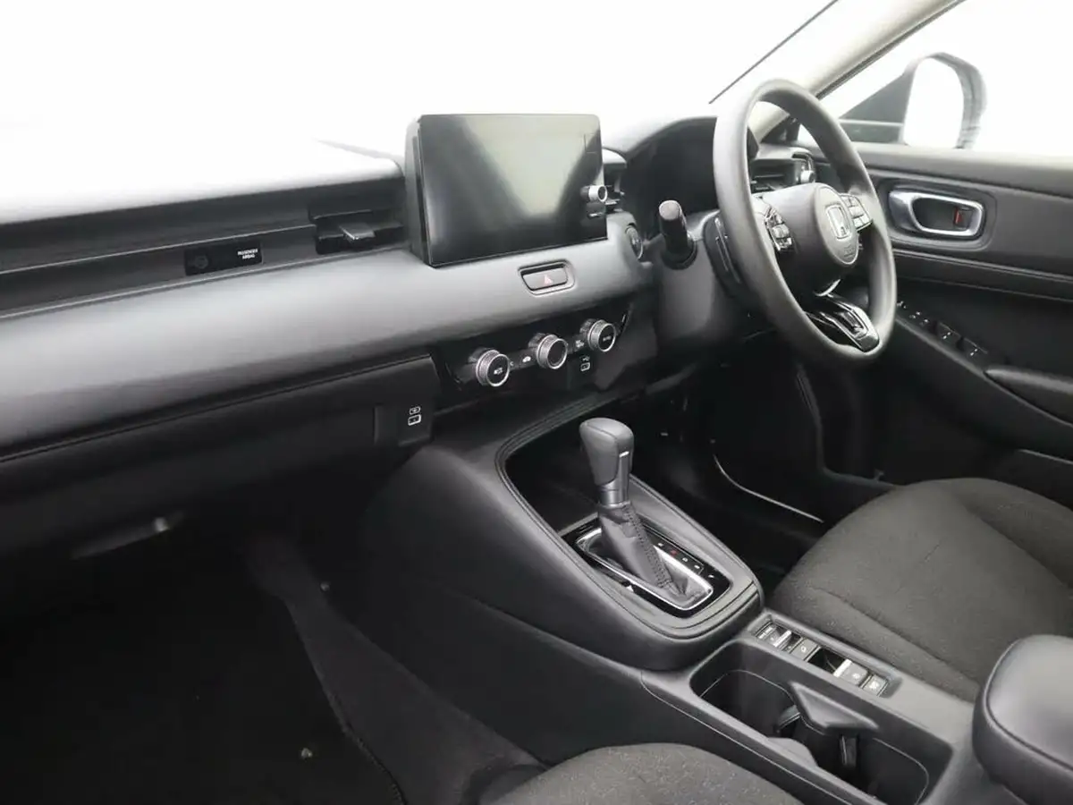 2022-honda-hr-v-15-i-mmd-elegance-big-8