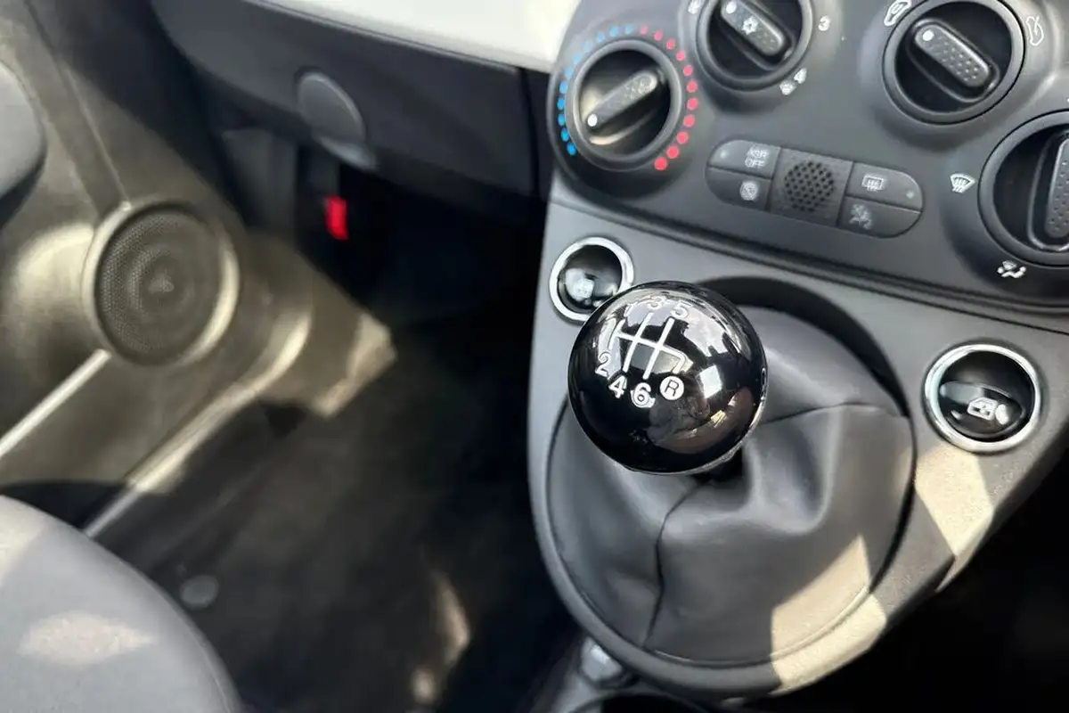 2023-fiat-500-10-big-22