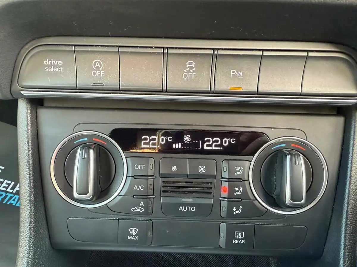 2017-audi-q3-20-tdi-quattro-s-line-navigation-150ps-big-48