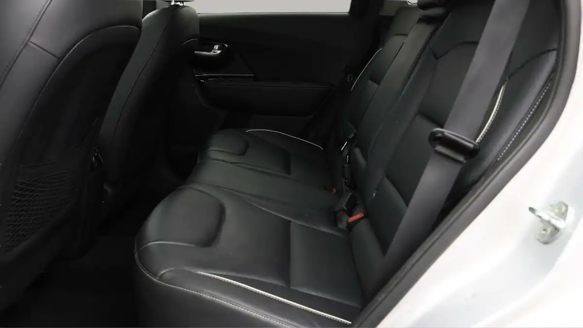 2021-kia-e-niro-ev-4-big-15