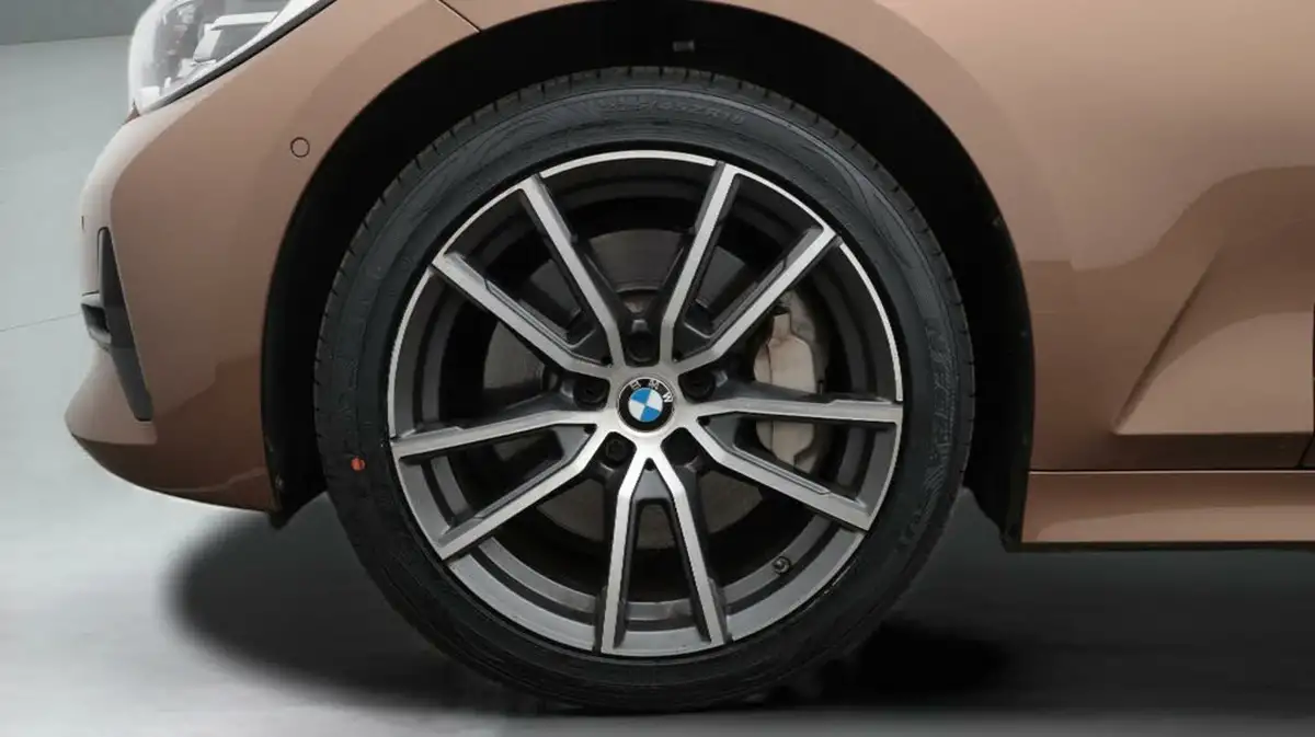 2020-bmw-3-series-20-330i-sport-saloon-4d-big-18