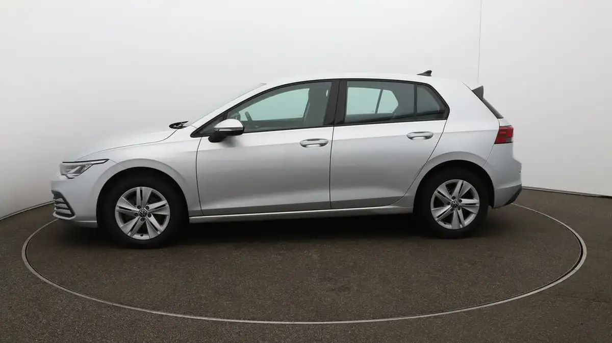 2022-volkswagen-golf-10-tsi-life-hatchback-big-56