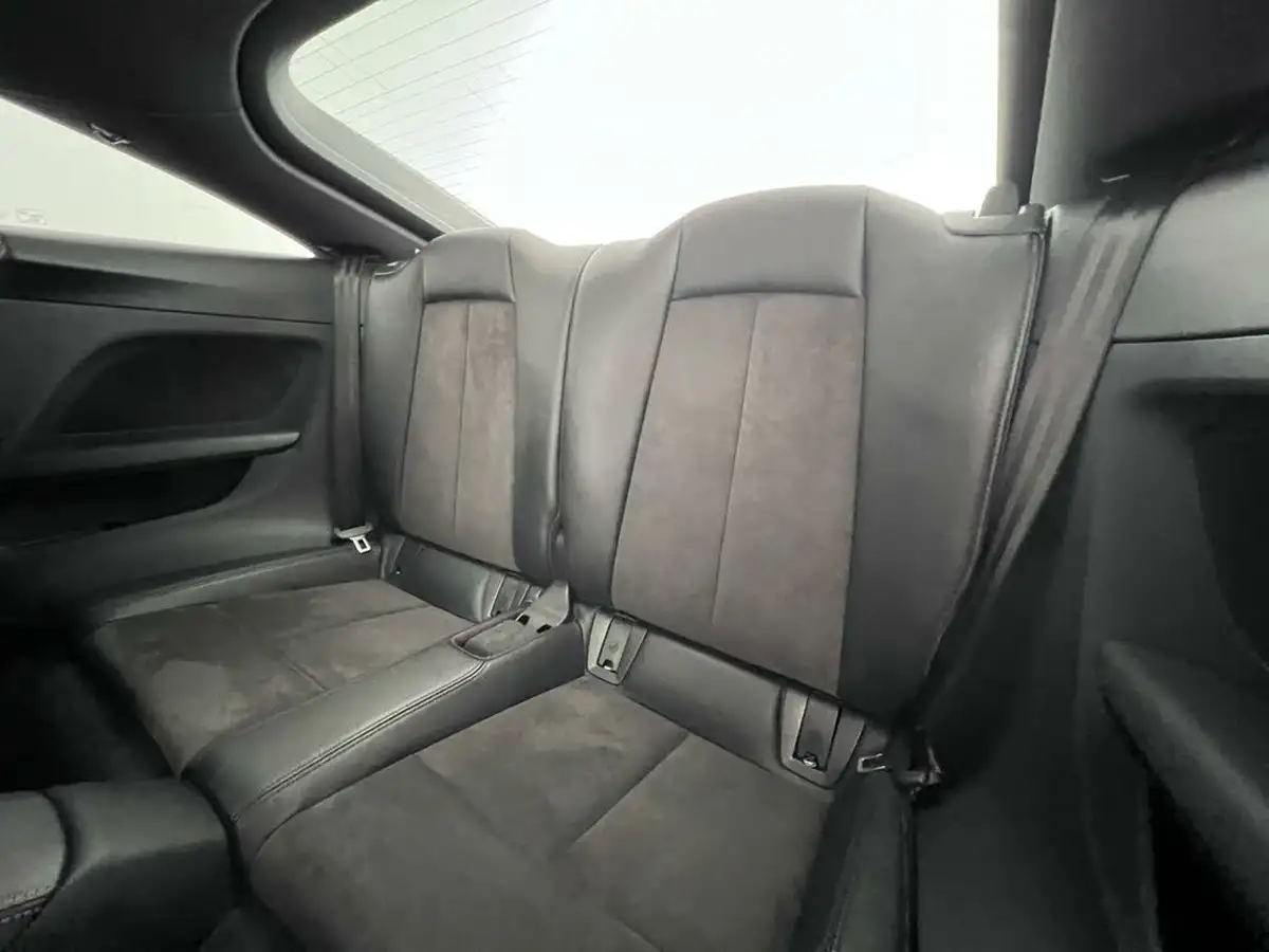 2015-audi-tt-coupe-20-tdi-s-line-big-11