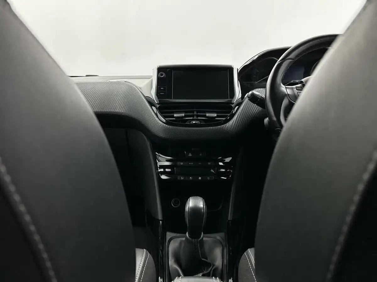 2016-peugeot-2008-suv-12-puretech-allure-82bhp-big-16