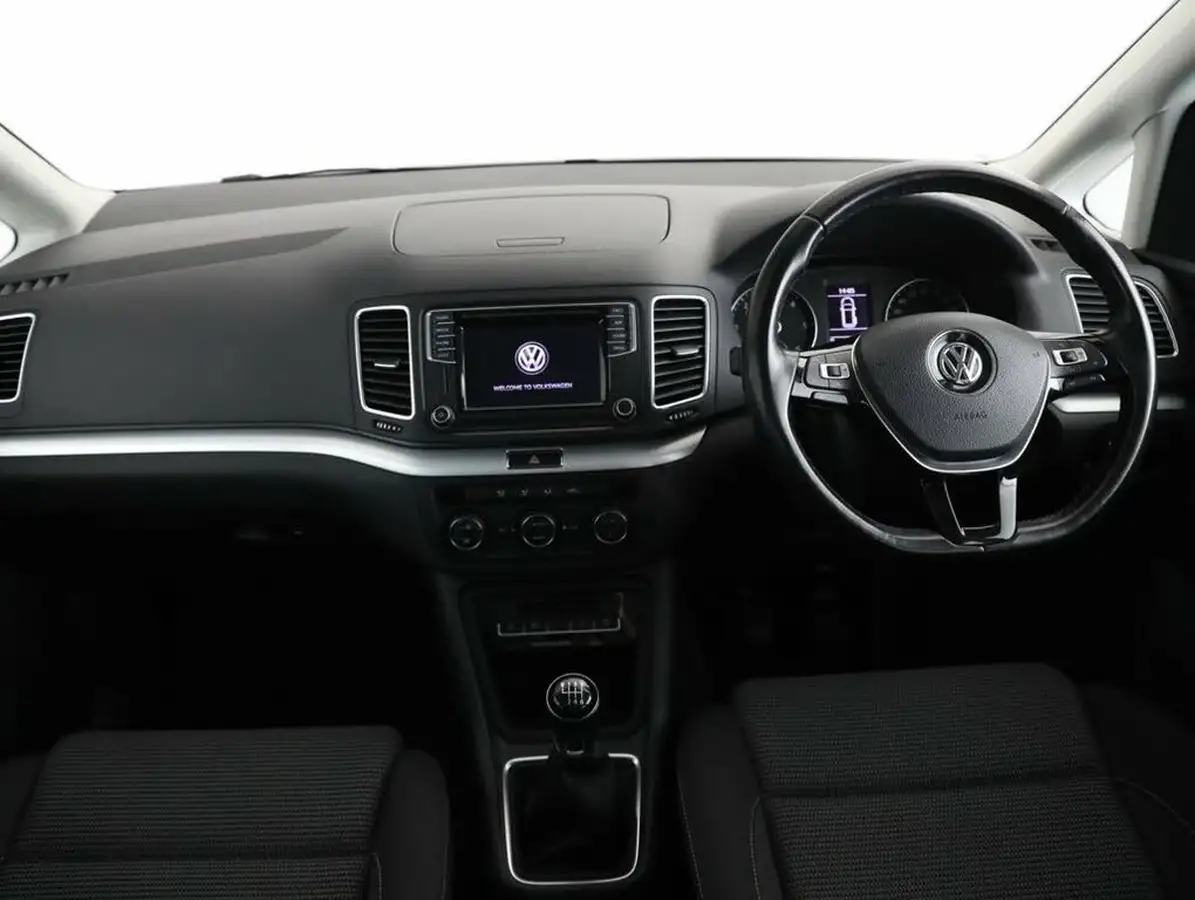 2017-volkswagen-sharan-20tdi-se-150ps-ss-big-20