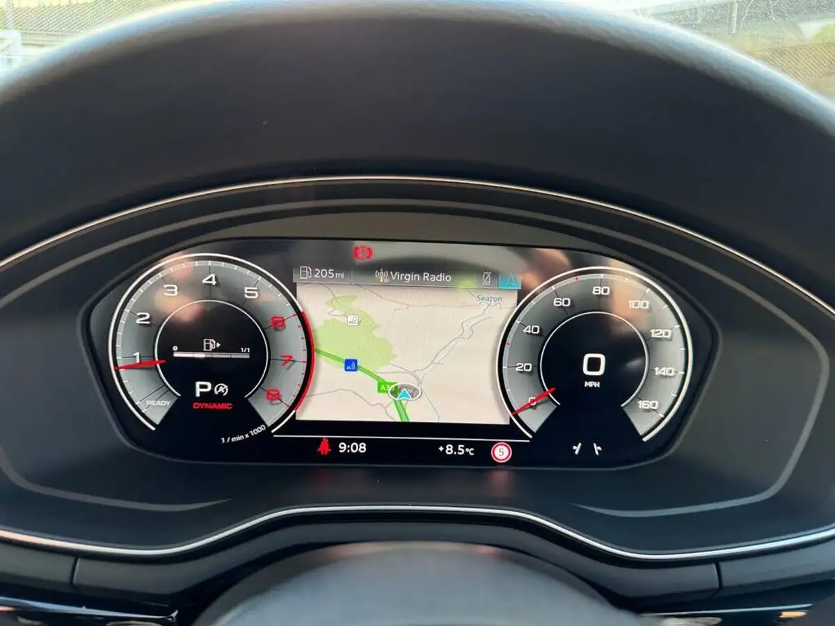 2024-audi-a4-avant-20-40-tfsi-black-edition-big-26